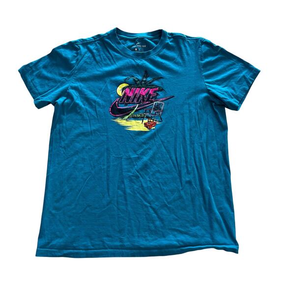 Nike Men’s LG Island Graphic T-shirt - Picture 1 of 4